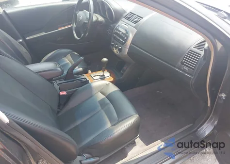 2004 Nissan Altima 2.5 Sl z USA, uszkodzony, nr VIN 1N4AL11D74C195222